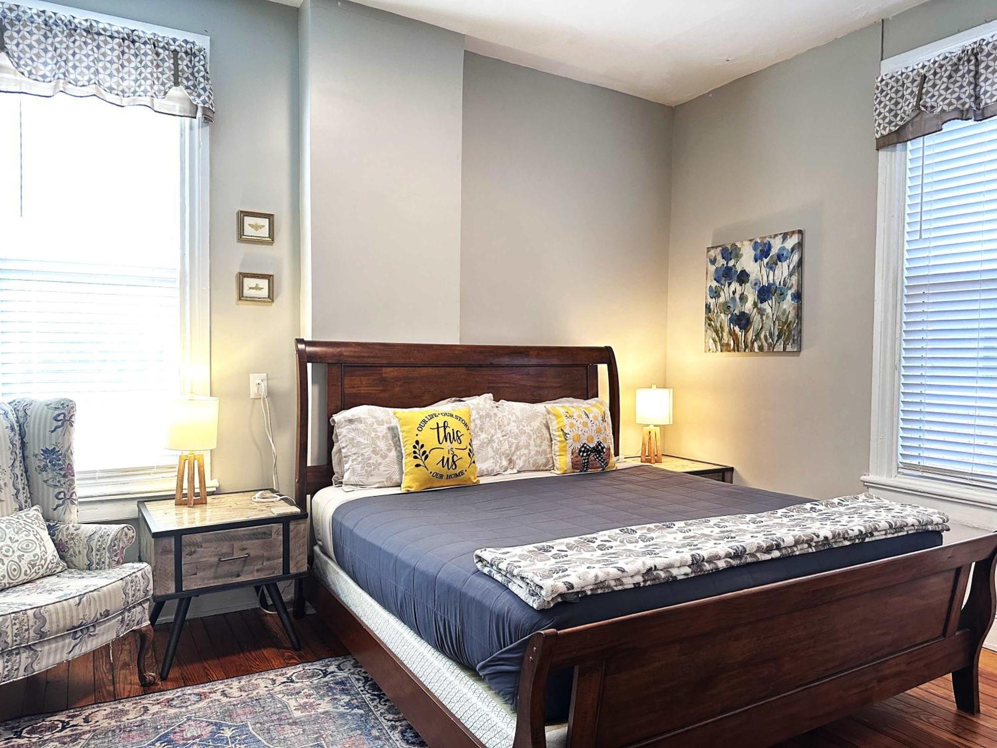 G4 King Bed Central Location Museums Free Parking Richmond Extérieur photo